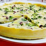 Quiche de brócolis e queijo