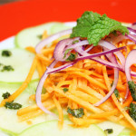 Carpaccio de maçã verde com molho de hortelã