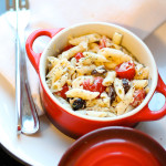 Salada de macarrão com bacalhau